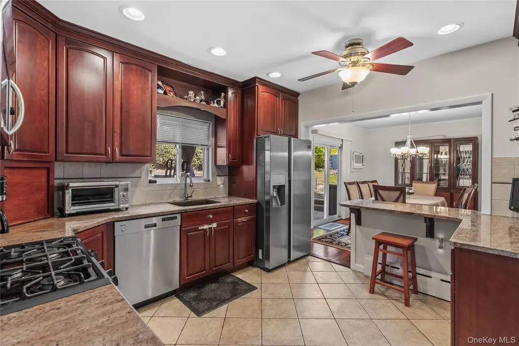 35 Lispenard Avenue New Rochelle NY 10801