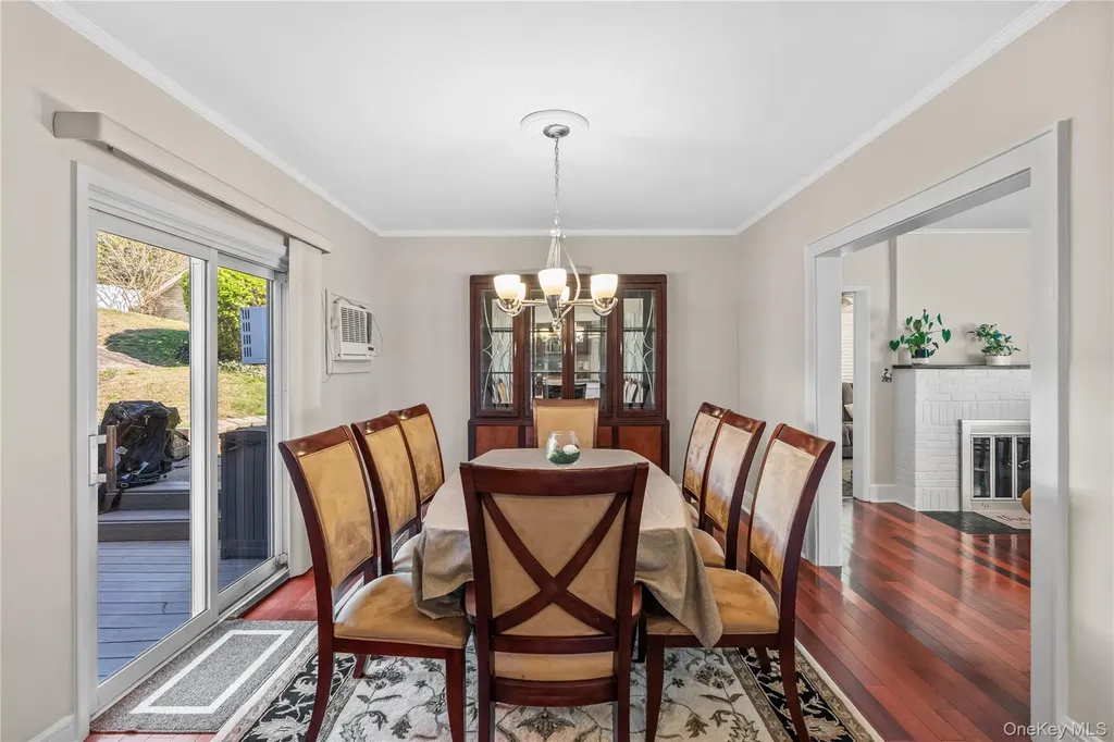 35 Lispenard Avenue New Rochelle NY 10801