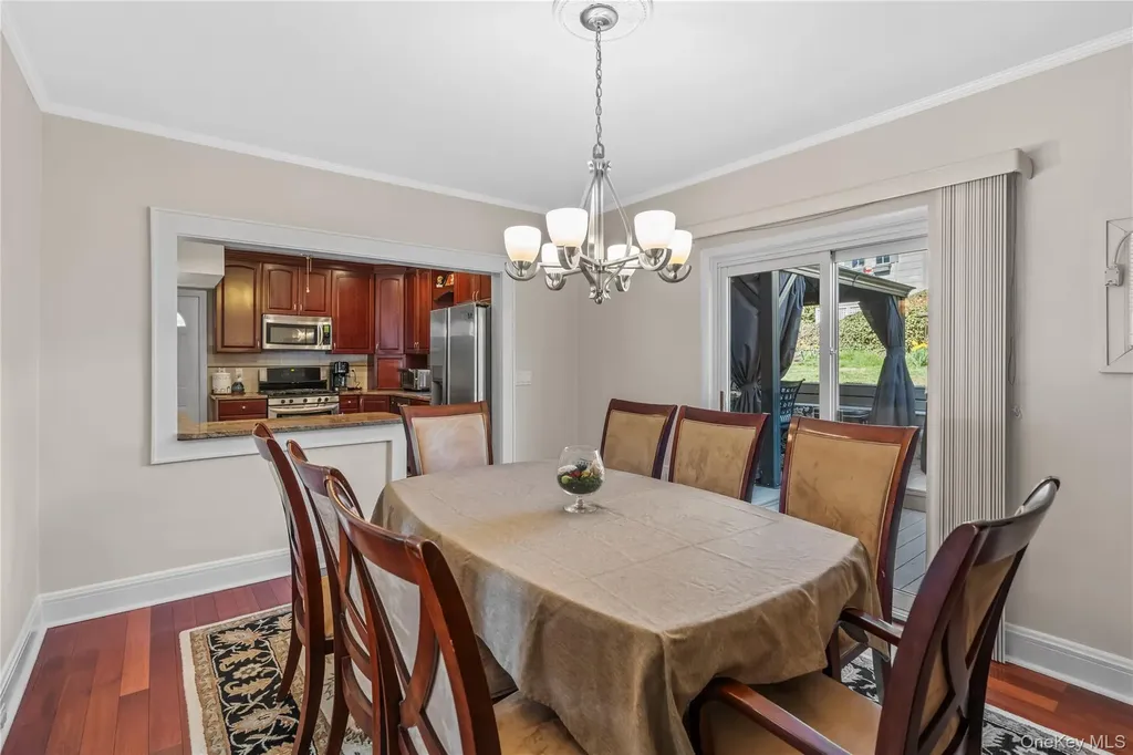35 Lispenard Avenue New Rochelle NY 10801