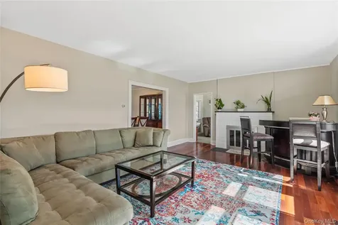 35 Lispenard Avenue New Rochelle NY 10801