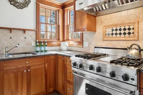 964 Highland Avenue Pelham NY 10803