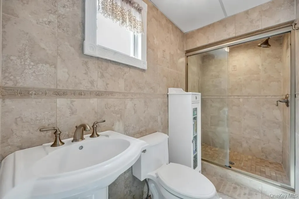 68 Hill Drive Bohemia NY 11716