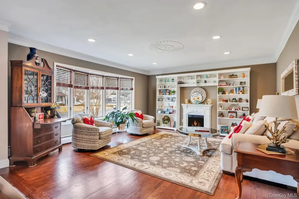 68 Hill Drive Bohemia NY 11716