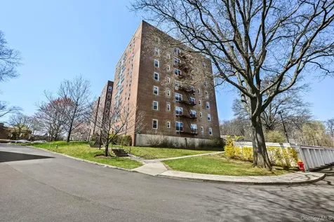 98 Dehaven Drive Yonkers NY 10703