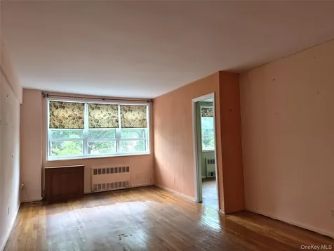 98 Dehaven Drive Yonkers NY 10703