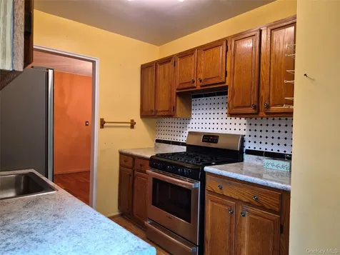 98 Dehaven Drive Yonkers NY 10703