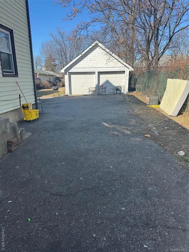 37 Maple Avenue Hempstead NY 11550