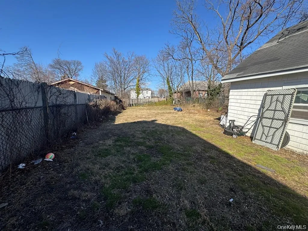 37 Maple Avenue Hempstead NY 11550