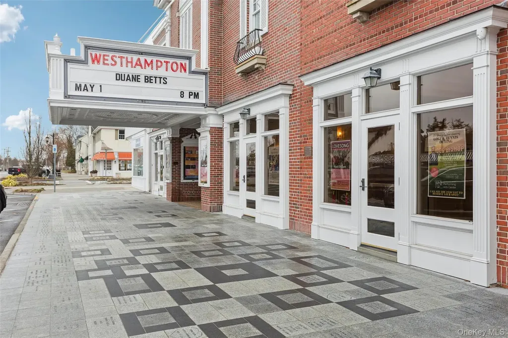 90 Main Street Westhampton Beach NY 11978