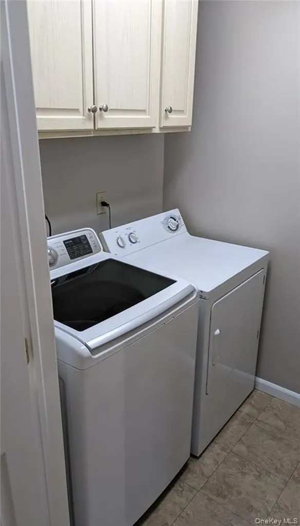16 Nelson Avenue Hicksville NY 11801