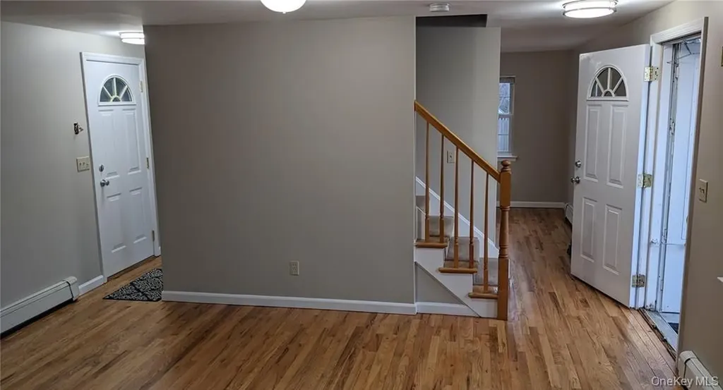 16 Nelson Avenue Hicksville NY 11801
