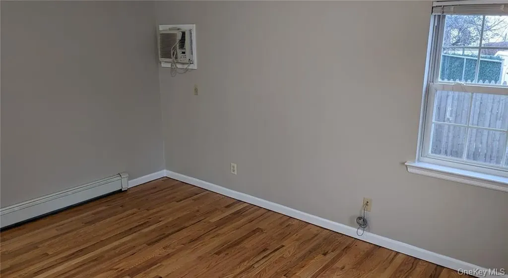 16 Nelson Avenue Hicksville NY 11801