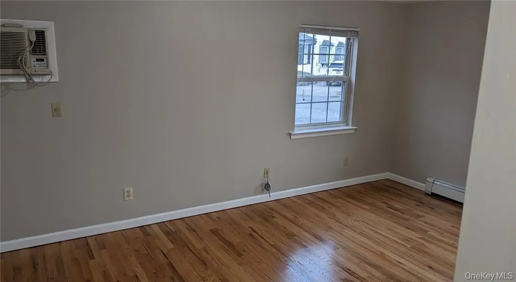 16 Nelson Avenue Hicksville NY 11801