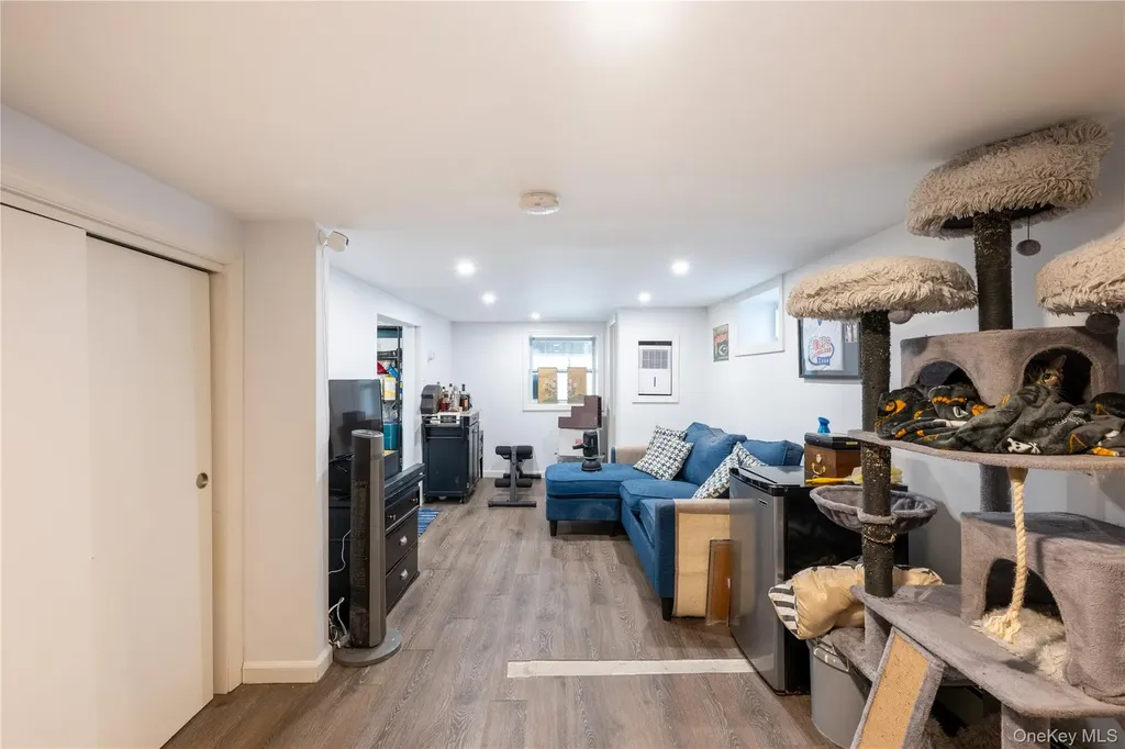 1463 Lincoln Terrace Peekskill NY 10566