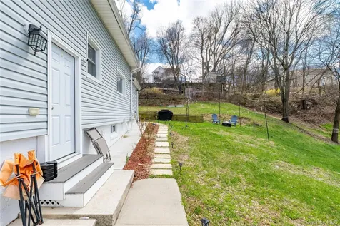 1463 Lincoln Terrace Peekskill NY 10566