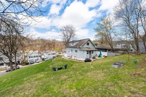 1463 Lincoln Terrace Peekskill NY 10566