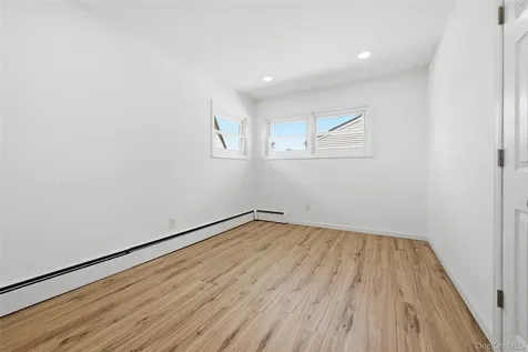 34 Croydon Road Amityville NY 11701