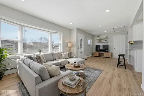 34 Croydon Road Amityville NY 11701