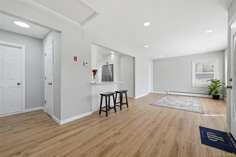 34 Croydon Road Amityville NY 11701