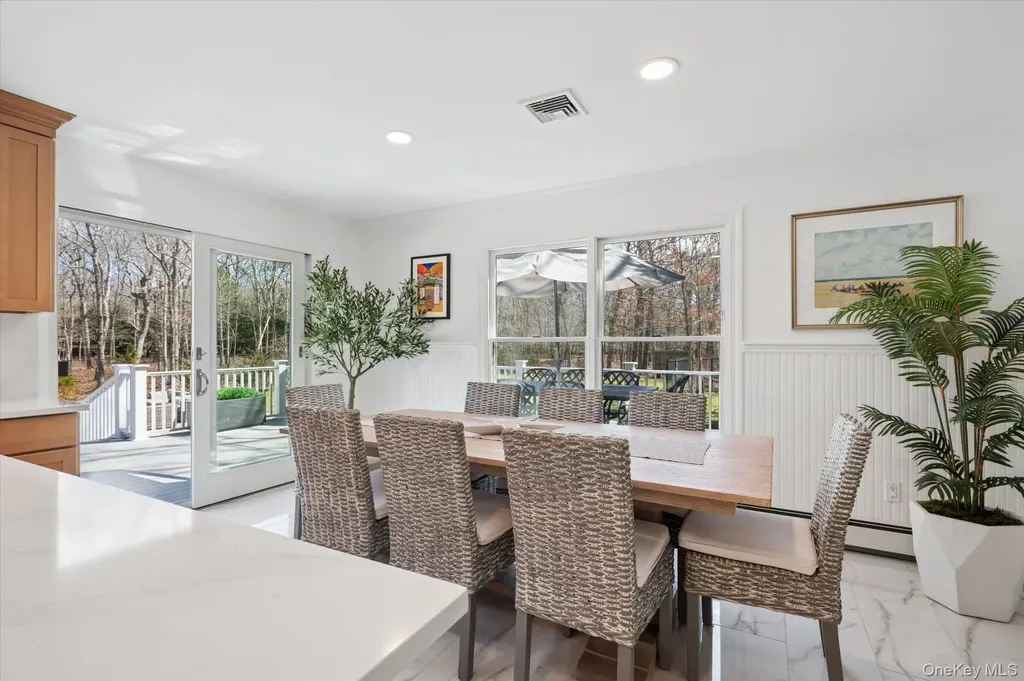 9 Red Creek Circle Hampton Bays NY 11946