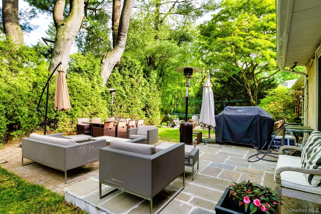 88 Spier Road Scarsdale NY 10583