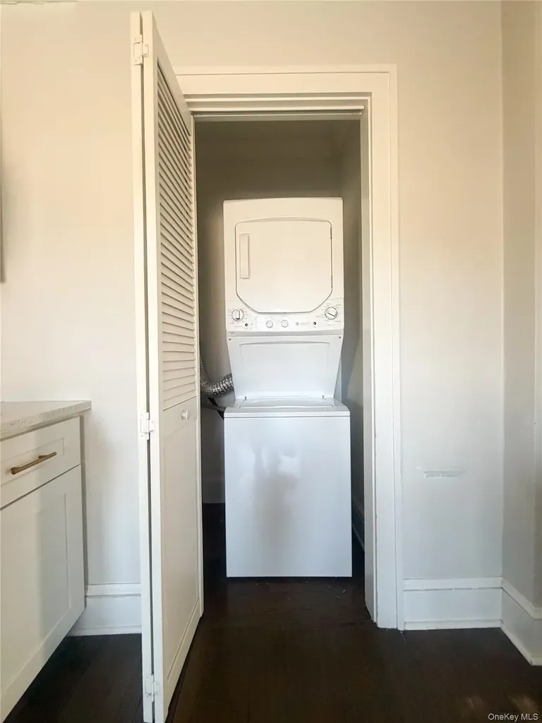 16 Minerva Place White Plains NY 10601