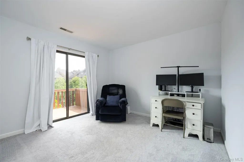 237 Panorama Court Poughkeepsie NY 12603
