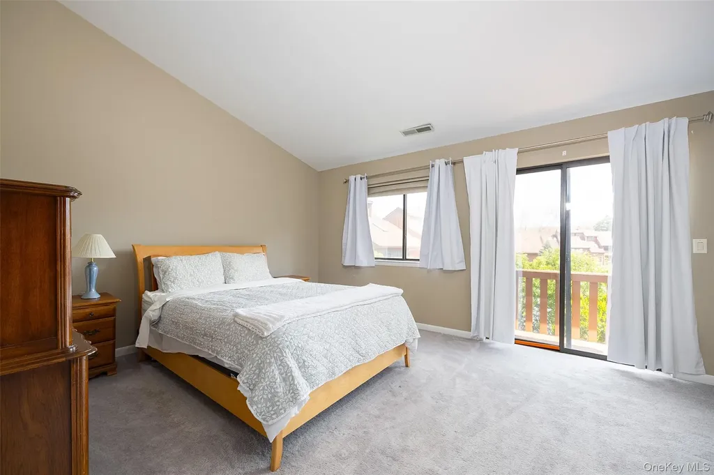 237 Panorama Court Poughkeepsie NY 12603