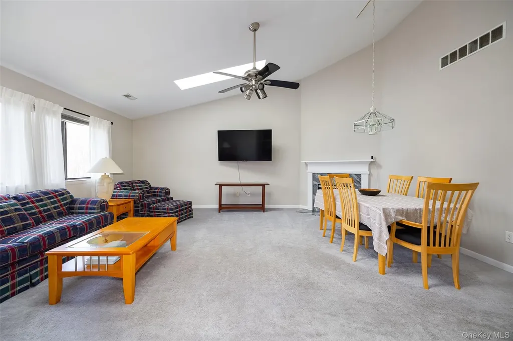 237 Panorama Court Poughkeepsie NY 12603