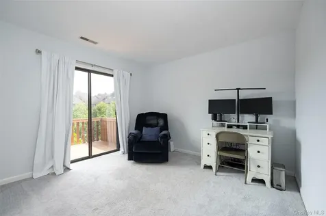 237 Panorama Court Poughkeepsie NY 12603