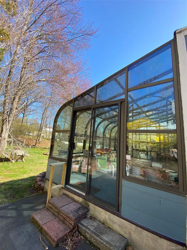 315 Manor Boulevard Pearl River NY 10965