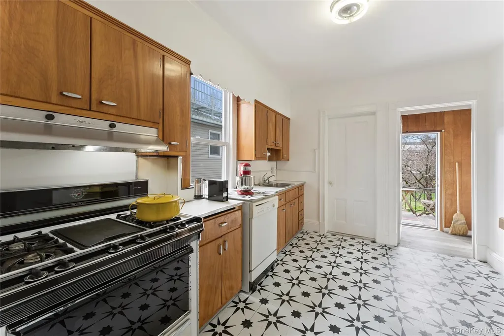 20 Maple Street Dobbs Ferry NY 10522