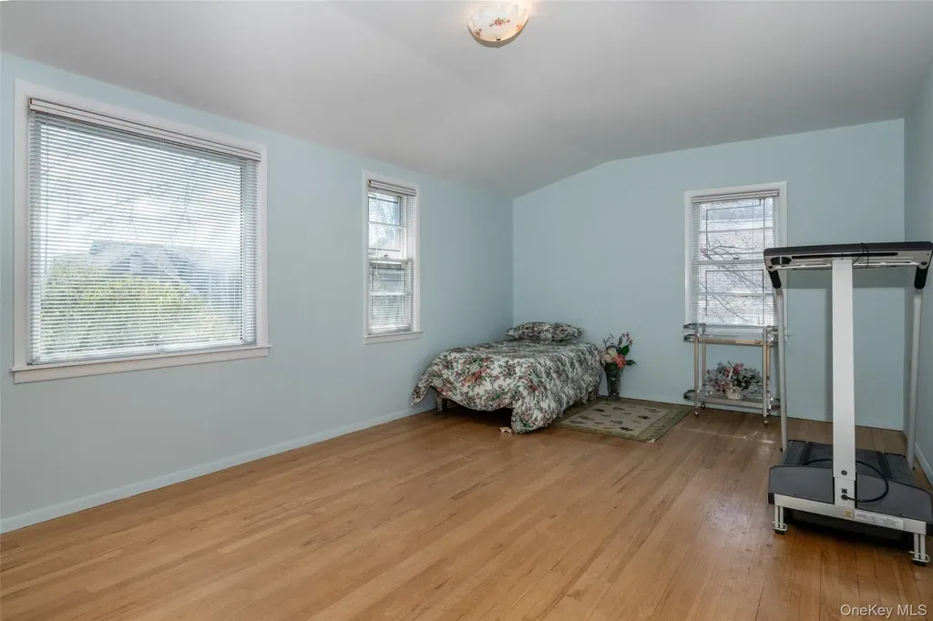 285 Stuart Drive New Rochelle NY 10804
