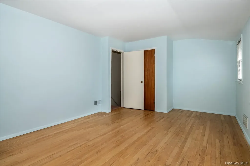 285 Stuart Drive New Rochelle NY 10804
