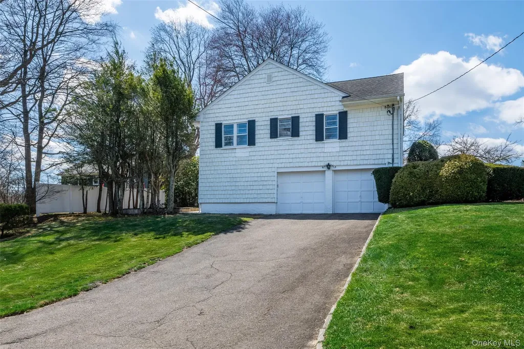 285 Stuart Drive New Rochelle NY 10804