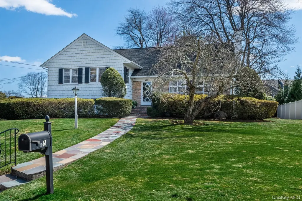 285 Stuart Drive New Rochelle NY 10804