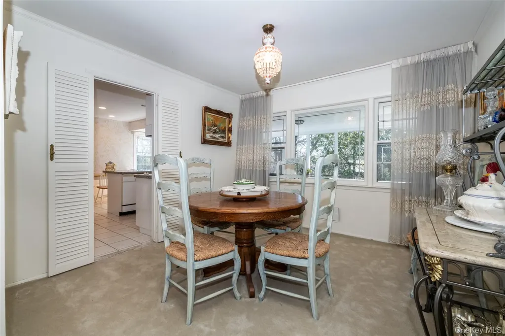 285 Stuart Drive New Rochelle NY 10804