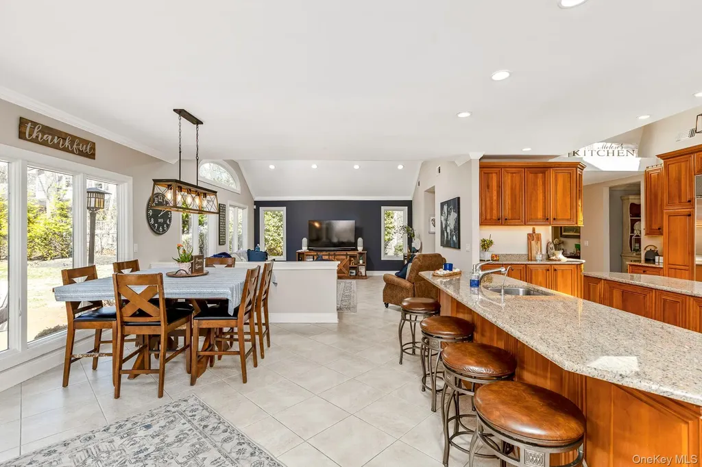 41 Landing Meadow Road Smithtown NY 11787
