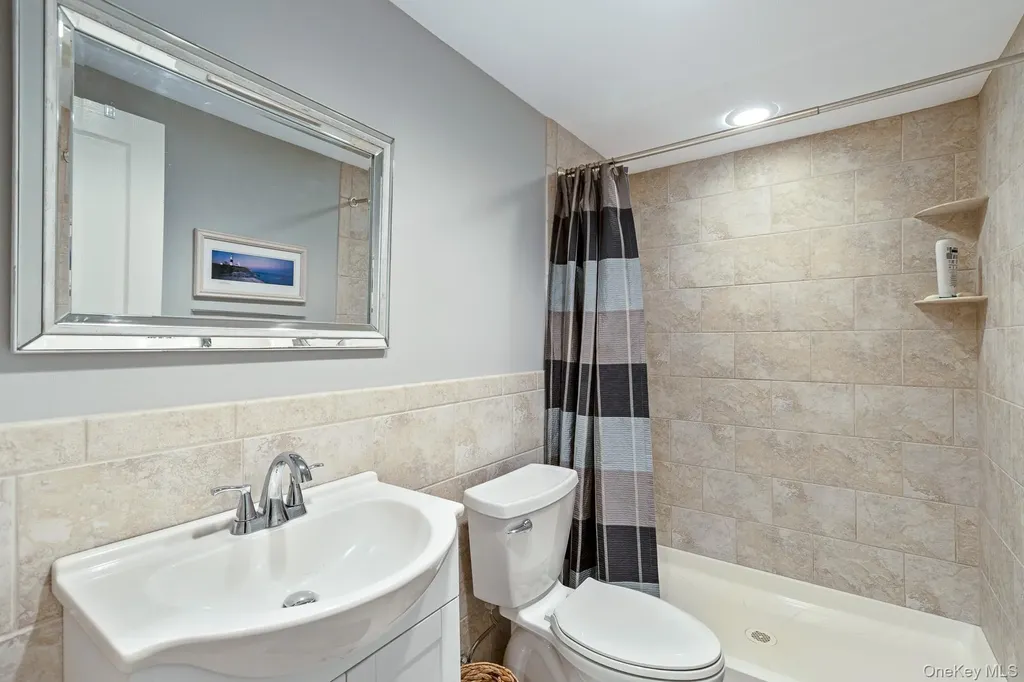 41 Landing Meadow Road Smithtown NY 11787
