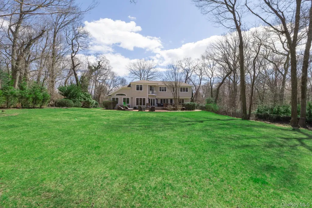 41 Landing Meadow Road Smithtown NY 11787
