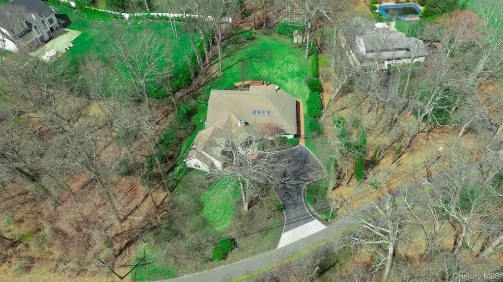 41 Landing Meadow Road Smithtown NY 11787