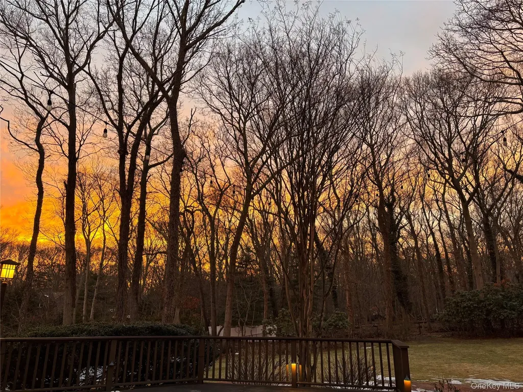 41 Landing Meadow Road Smithtown NY 11787