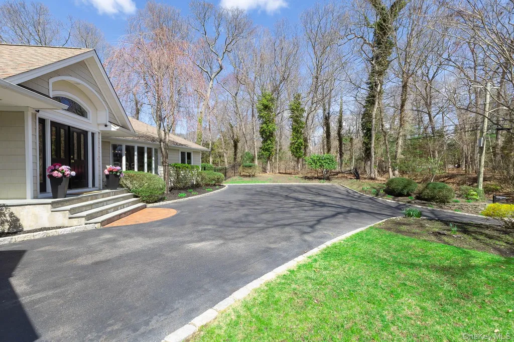 41 Landing Meadow Road Smithtown NY 11787