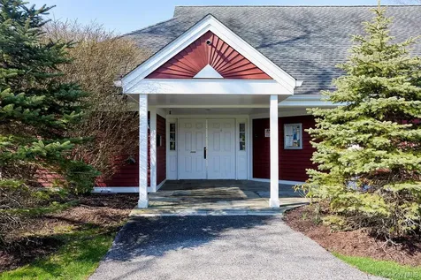 406 Bentley Court Brewster NY 10509