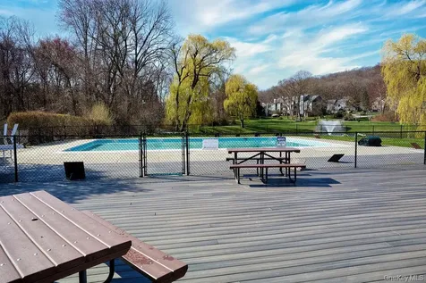 406 Bentley Court Brewster NY 10509