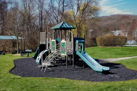 406 Bentley Court Brewster NY 10509