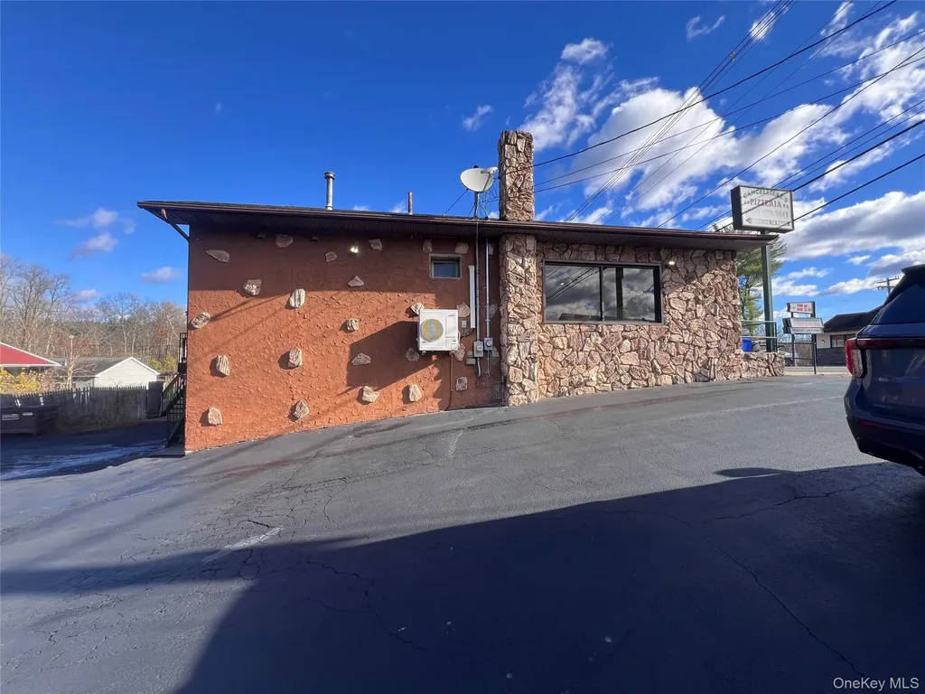 6320 Route 209 Kerhonkson NY 12446