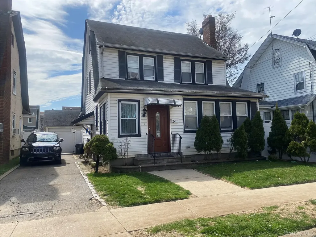 24 Lent Avenue Hempstead NY 11550
