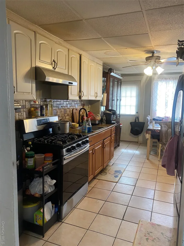 24 Lent Avenue Hempstead NY 11550
