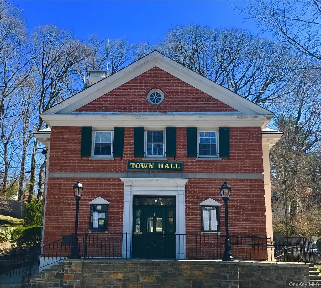 4810 Boston Post Road Pelham NY 10803